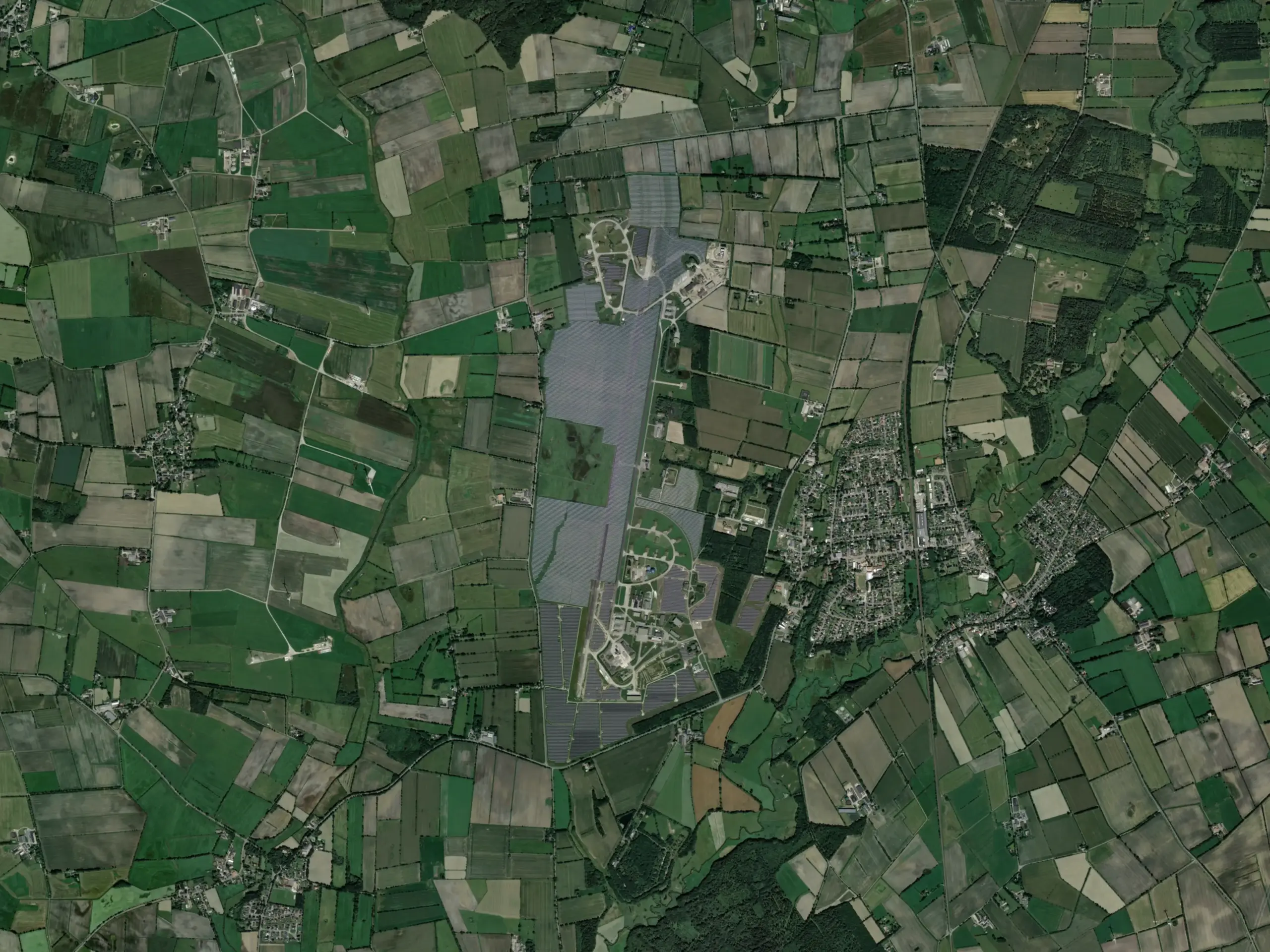 ArcGIS-Satellitenfoto der Photovoltaik-Freilandanlage in Eggebek