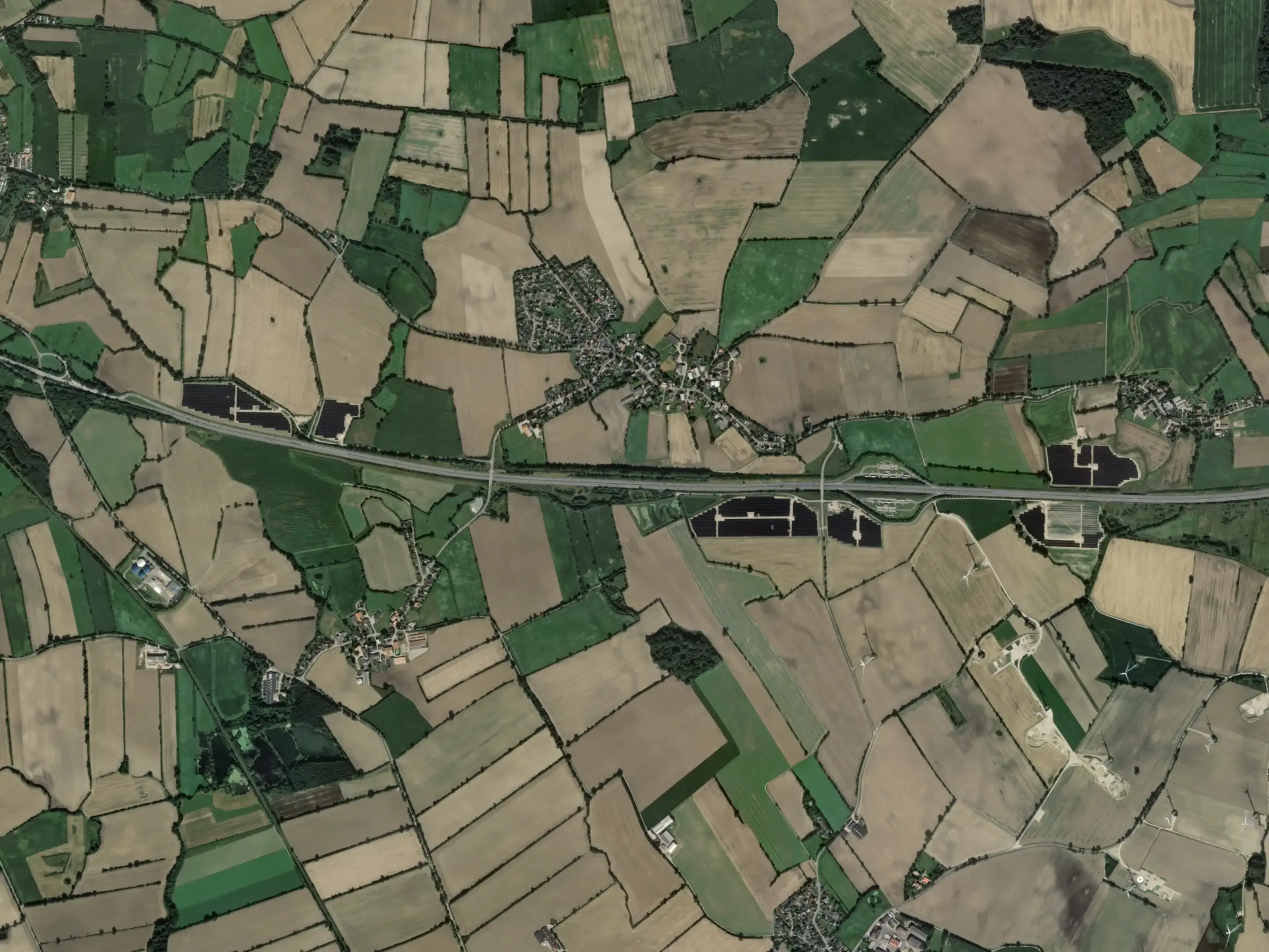 ArcGIS-Satellitenfoto der Photovoltaik-Freilandanlage